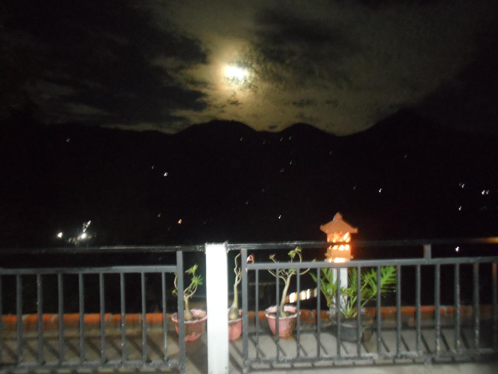 One Homestay And Warung Munduk エクステリア 写真