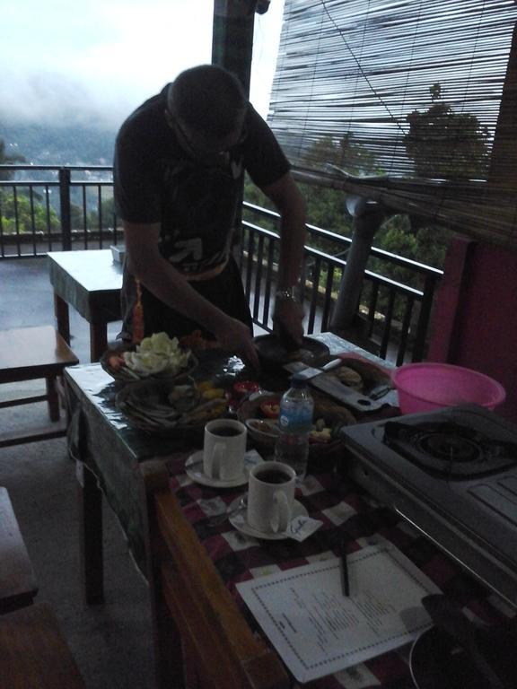 One Homestay And Warung Munduk エクステリア 写真