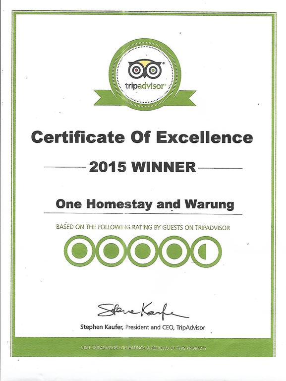 One Homestay And Warung Munduk エクステリア 写真