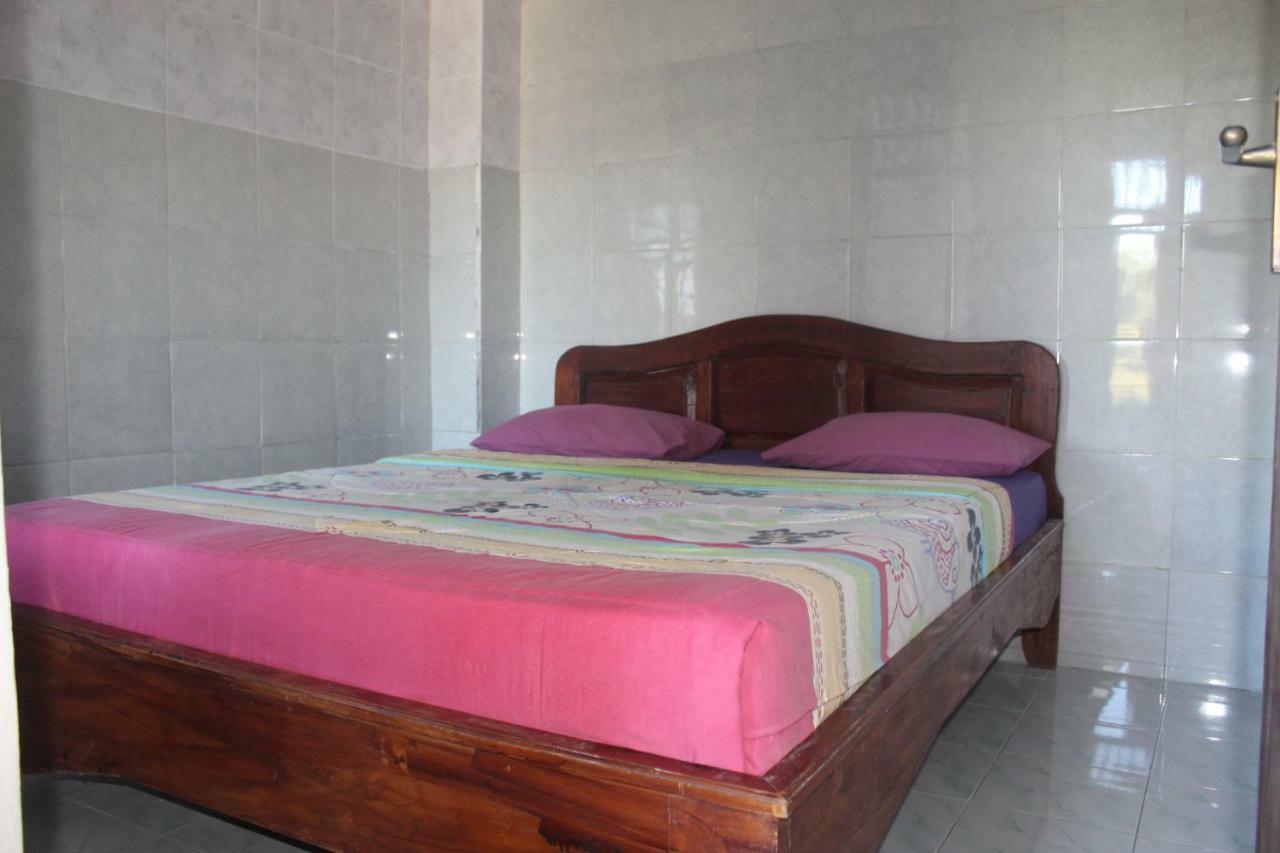One Homestay And Warung Munduk エクステリア 写真