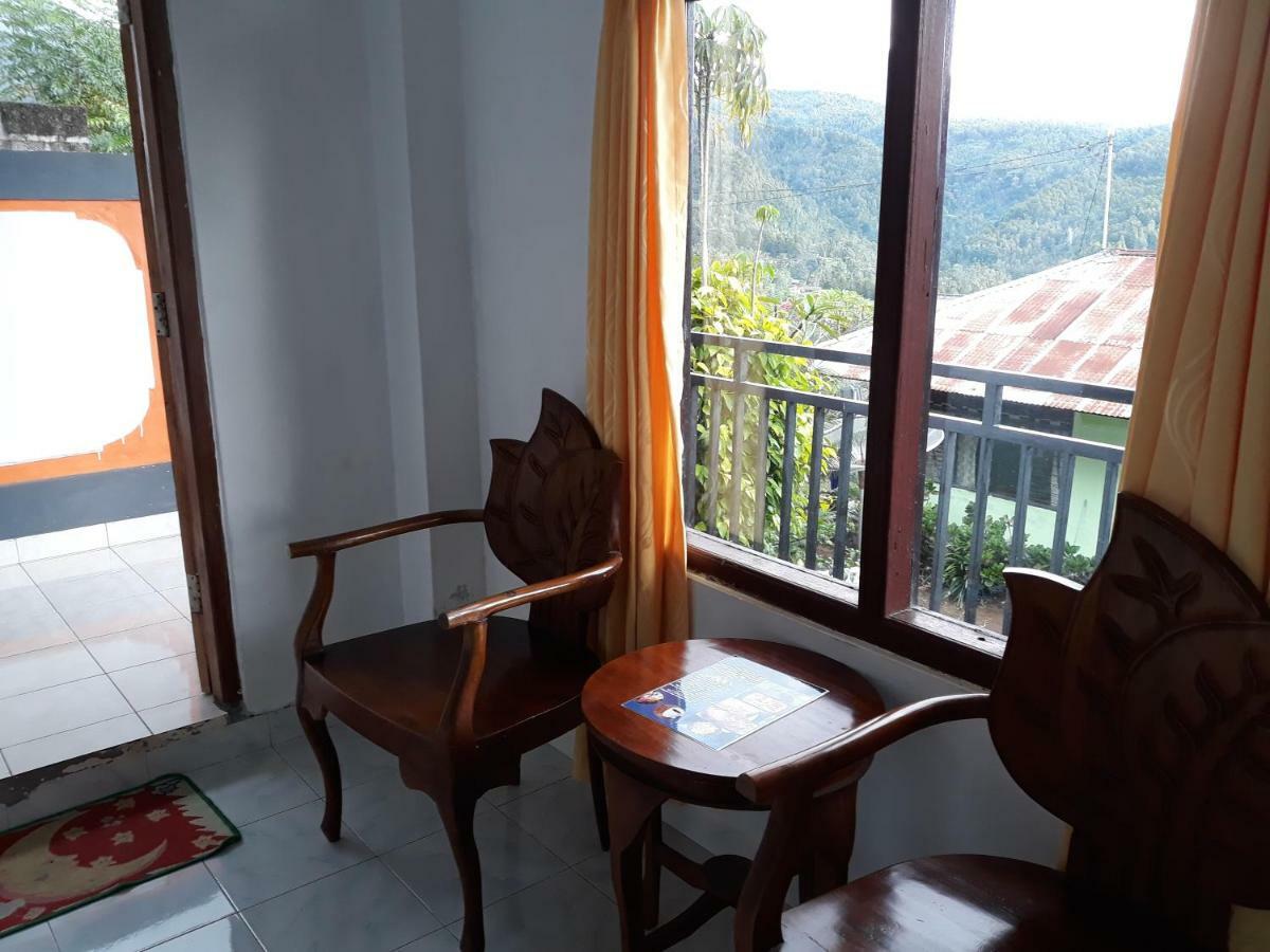 One Homestay And Warung Munduk エクステリア 写真