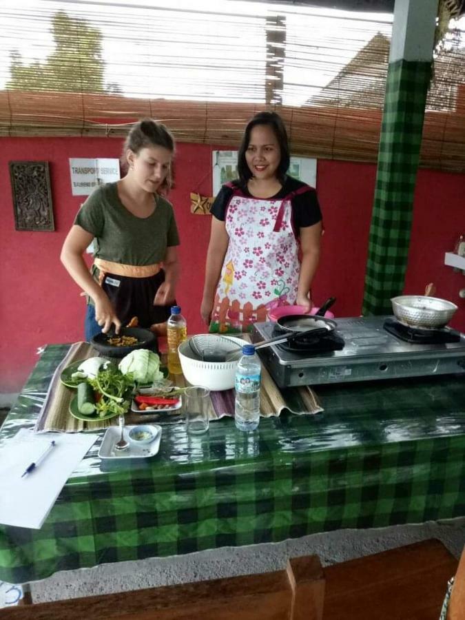 One Homestay And Warung Munduk エクステリア 写真