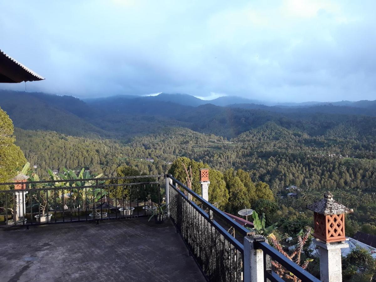 One Homestay And Warung Munduk エクステリア 写真